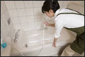 Kết quả hình ảnh cho Vệ sinh và bảo dưỡng bồn tắm massage đúng cách